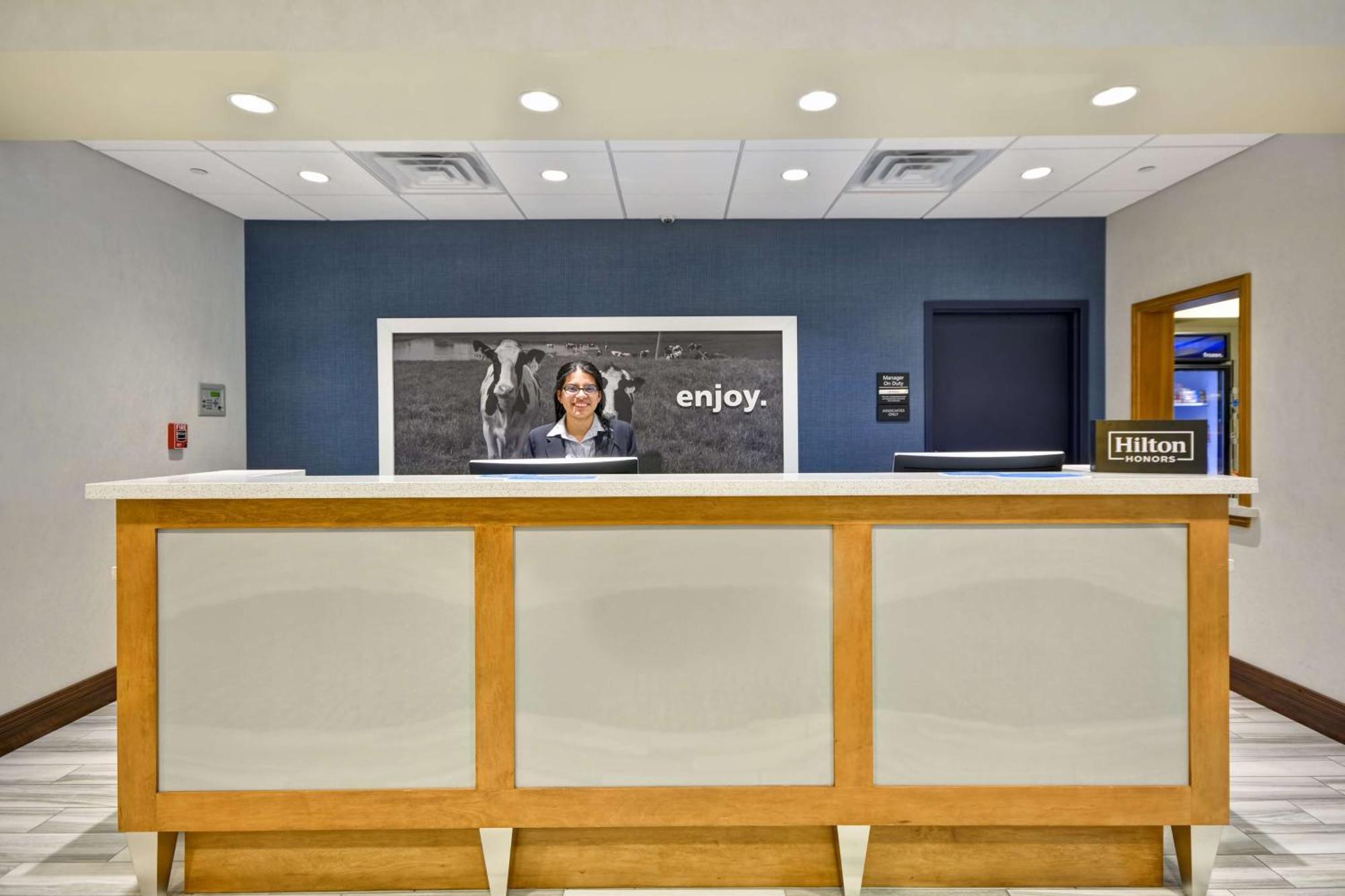 Hampton Inn & Suites Dallas/Plano-East מראה חיצוני תמונה