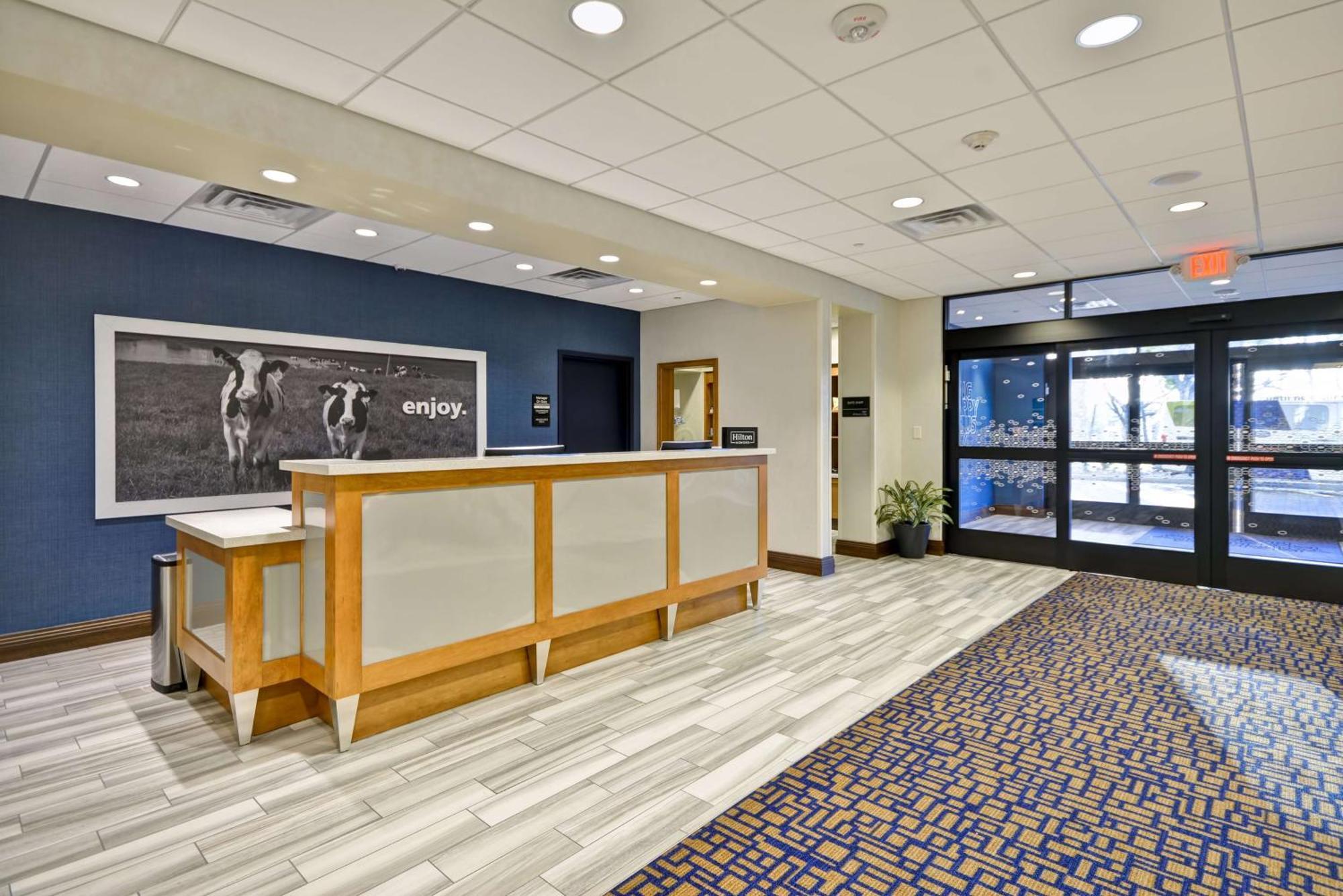 Hampton Inn & Suites Dallas/Plano-East מראה חיצוני תמונה